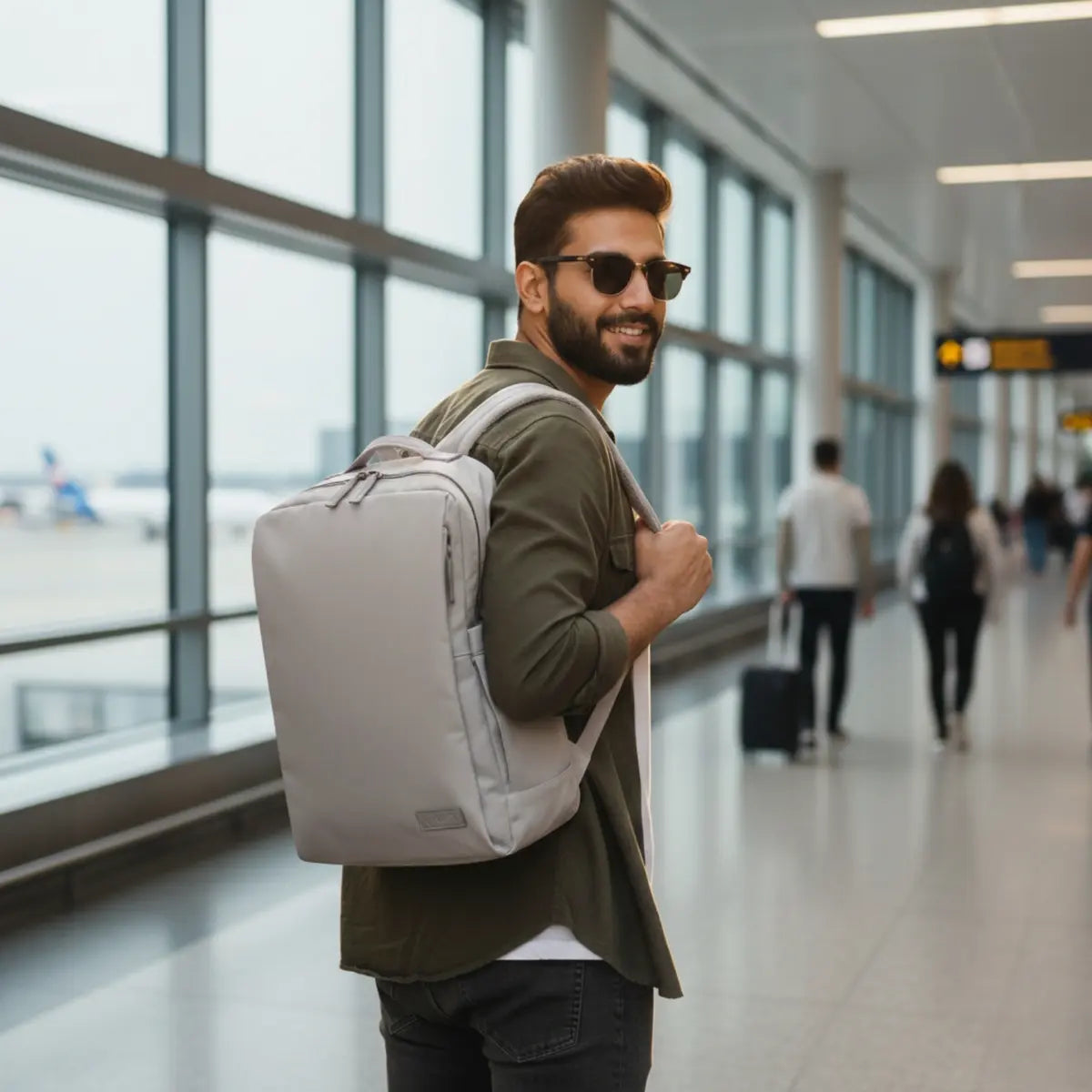 Everyday Essentials Grey Travel Laptop Backpack – stylish office and college bag