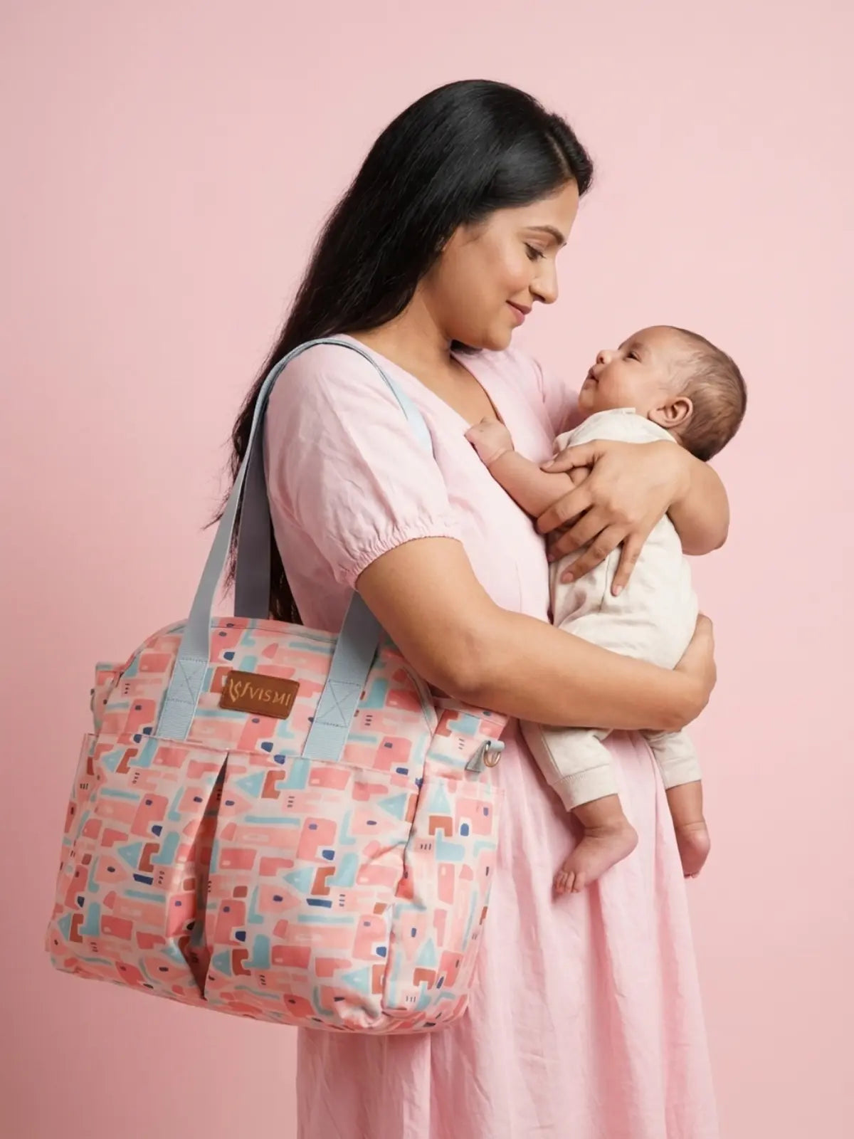 Cuddle Carry Tote Diaper Bag- Geometric