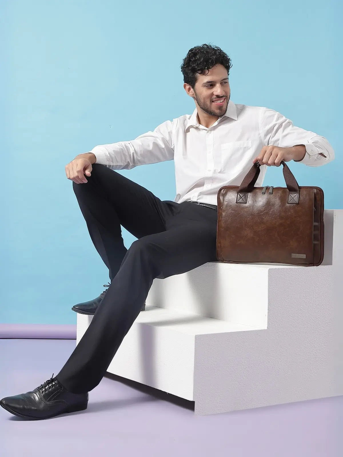 Timeless Unity Laptop Messenger Bag - Coffee Brown