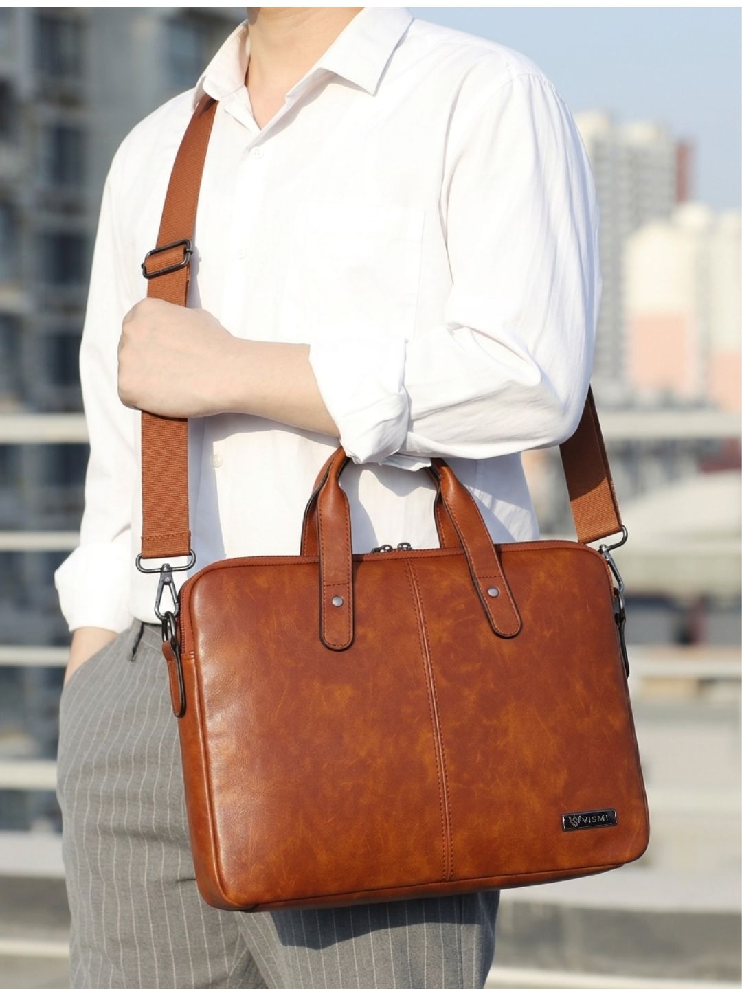Timeless Kairo Laptop Bag - Tan