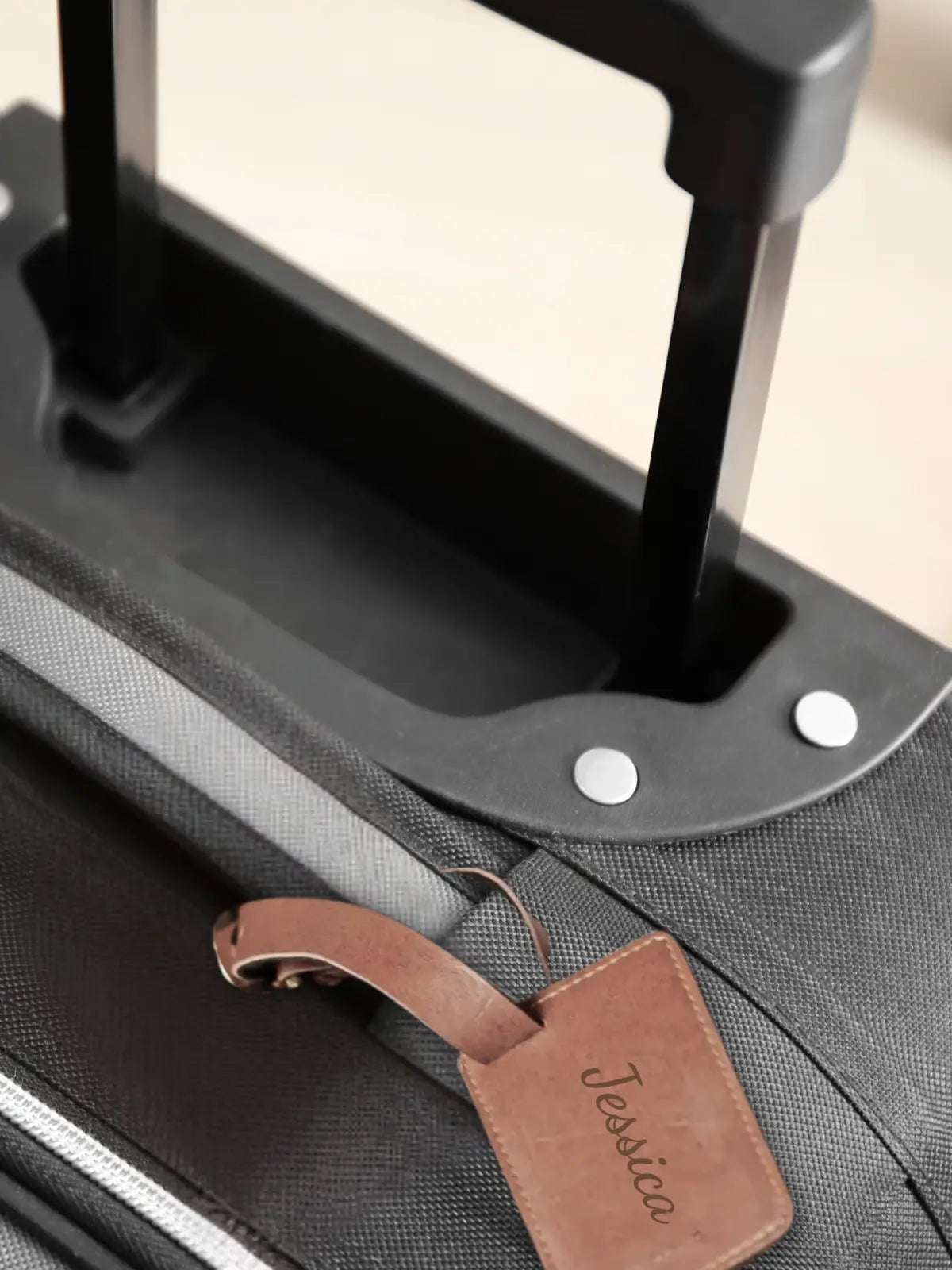 Formé Luggage Tag - Tan