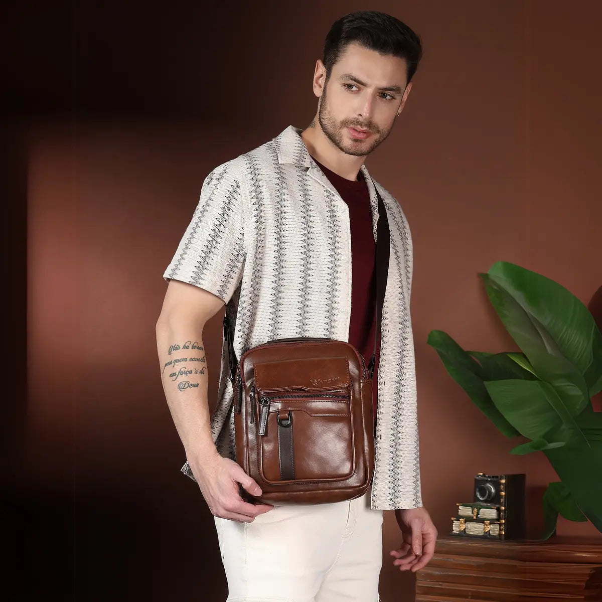 Timeless Alpha Men's Messenger Bag - Coffee Brown