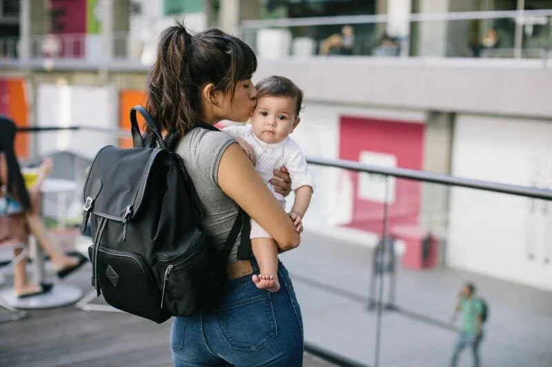 Is Diaper Bag Really Necessary for A New Mother?