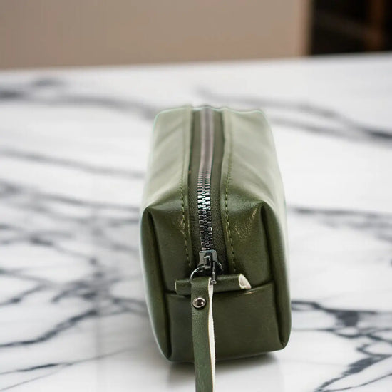 Timeless Leather Round Coin Pouch - Olive Green