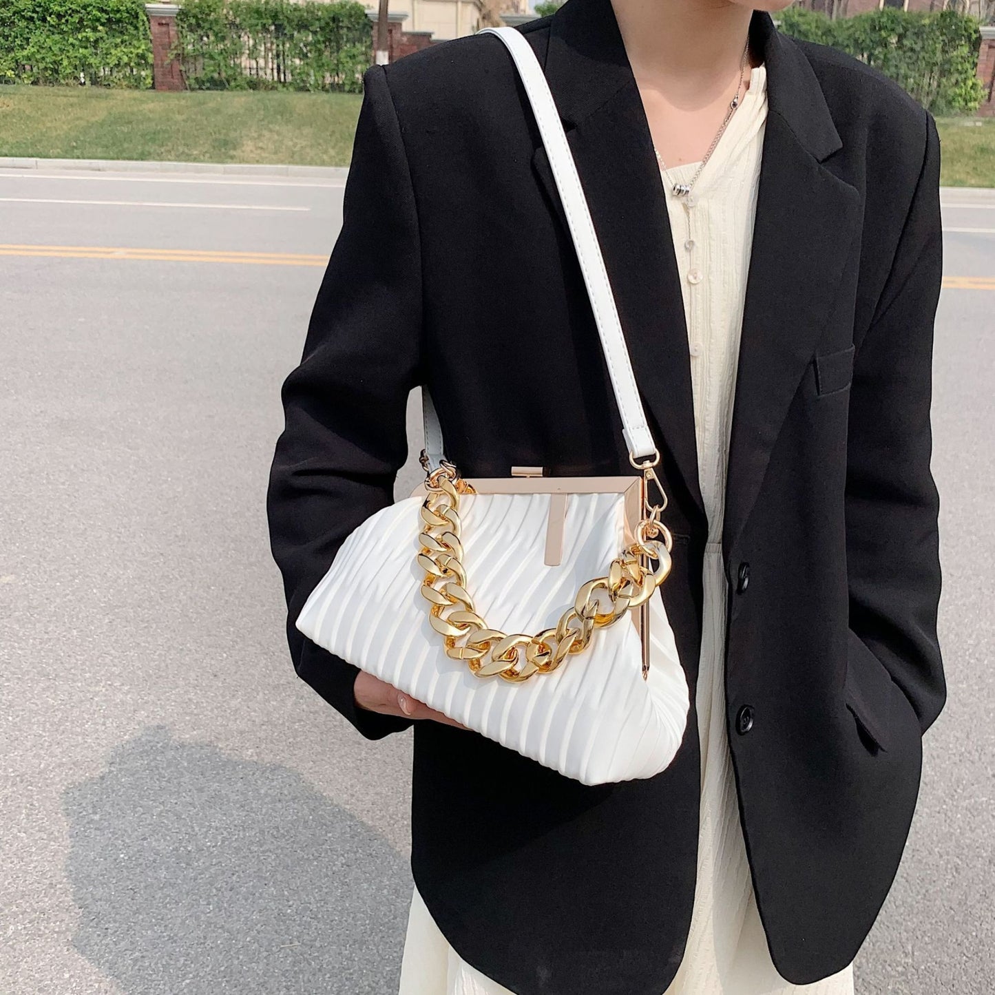 Fashionista Hobo Shoulder Bag -White