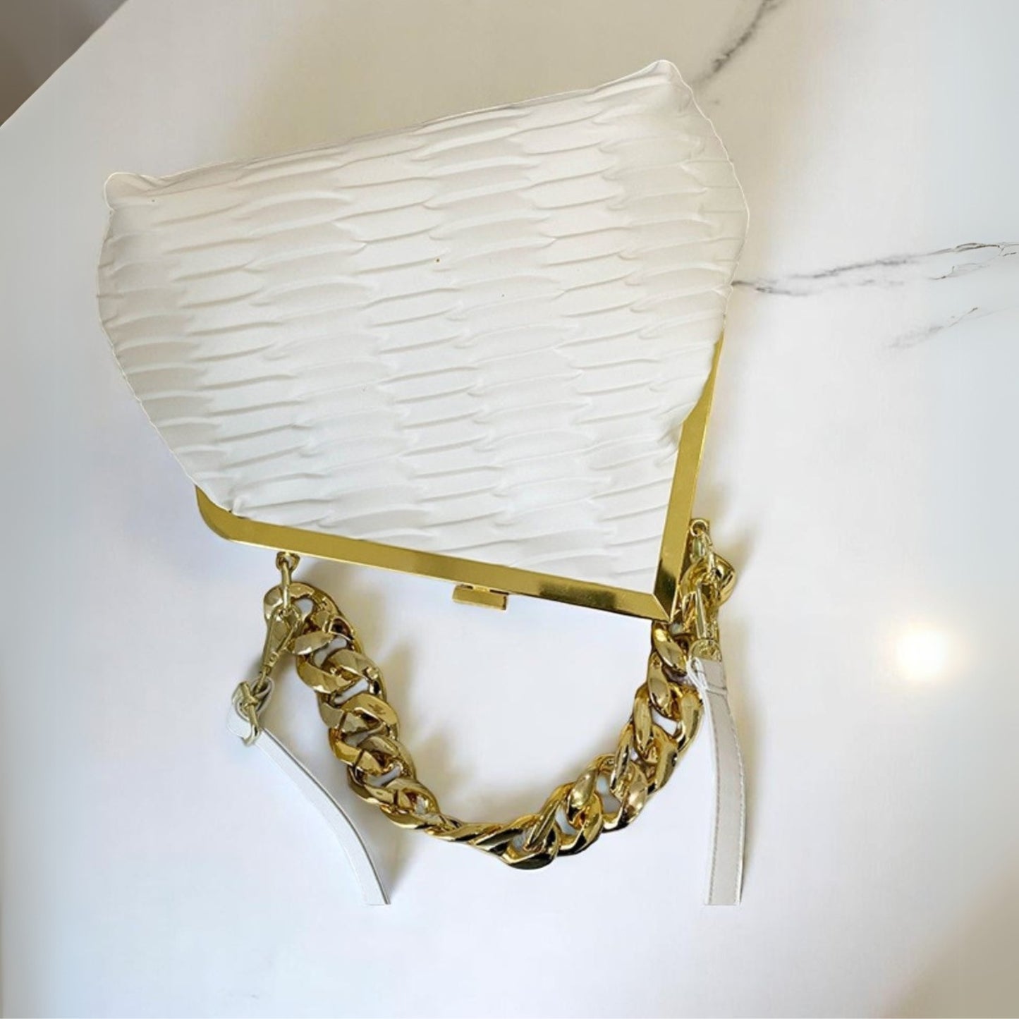 Fashionista Hobo Shoulder Bag -White