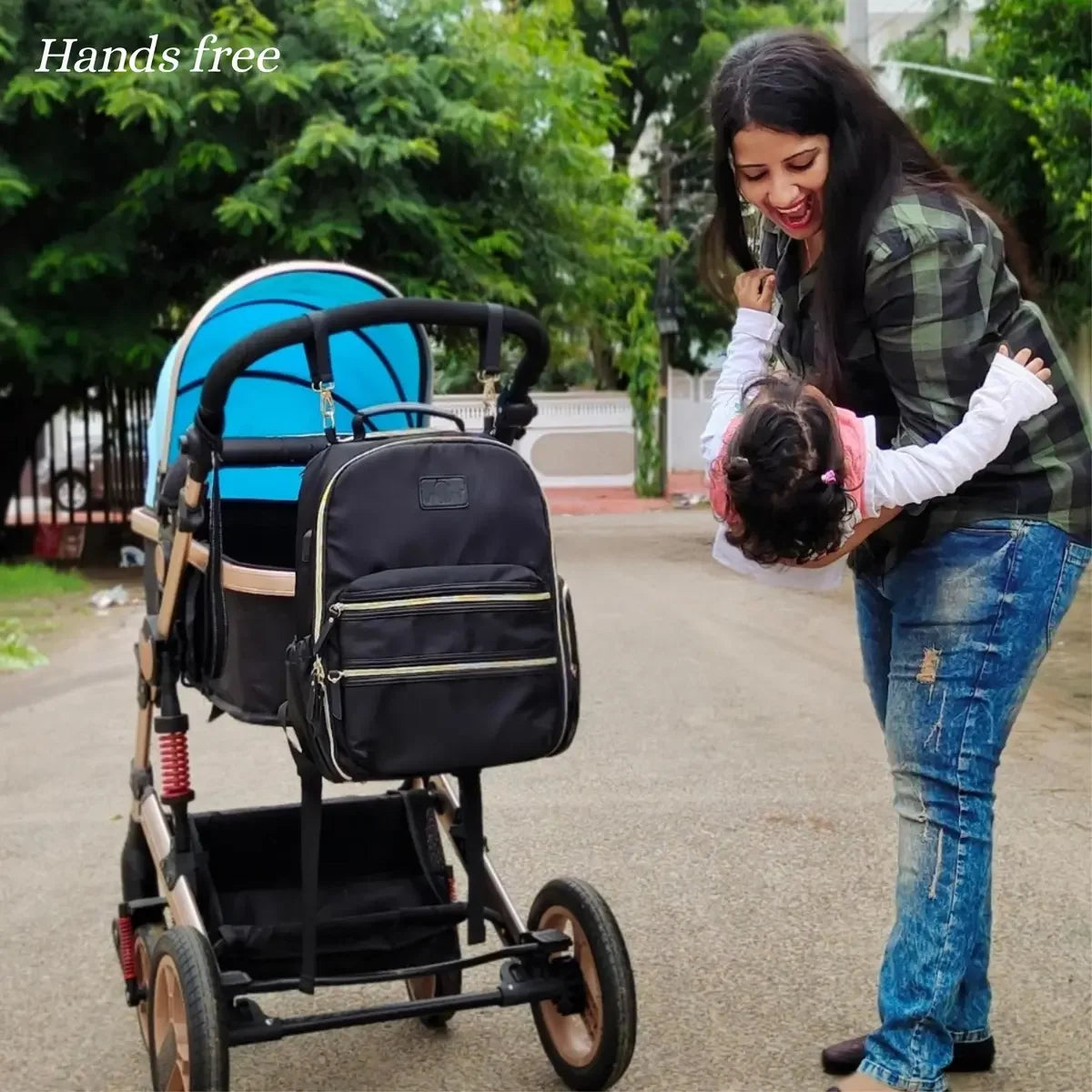 Modern-Black-Diaper-Bag-for-Parents