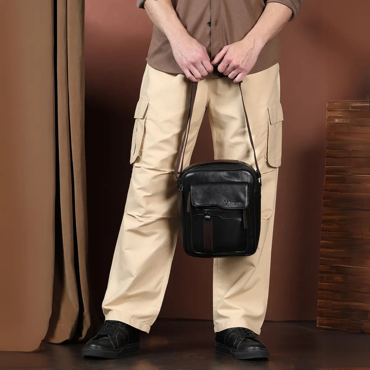 Timeless Alpha Men's Messenger Bag - Black