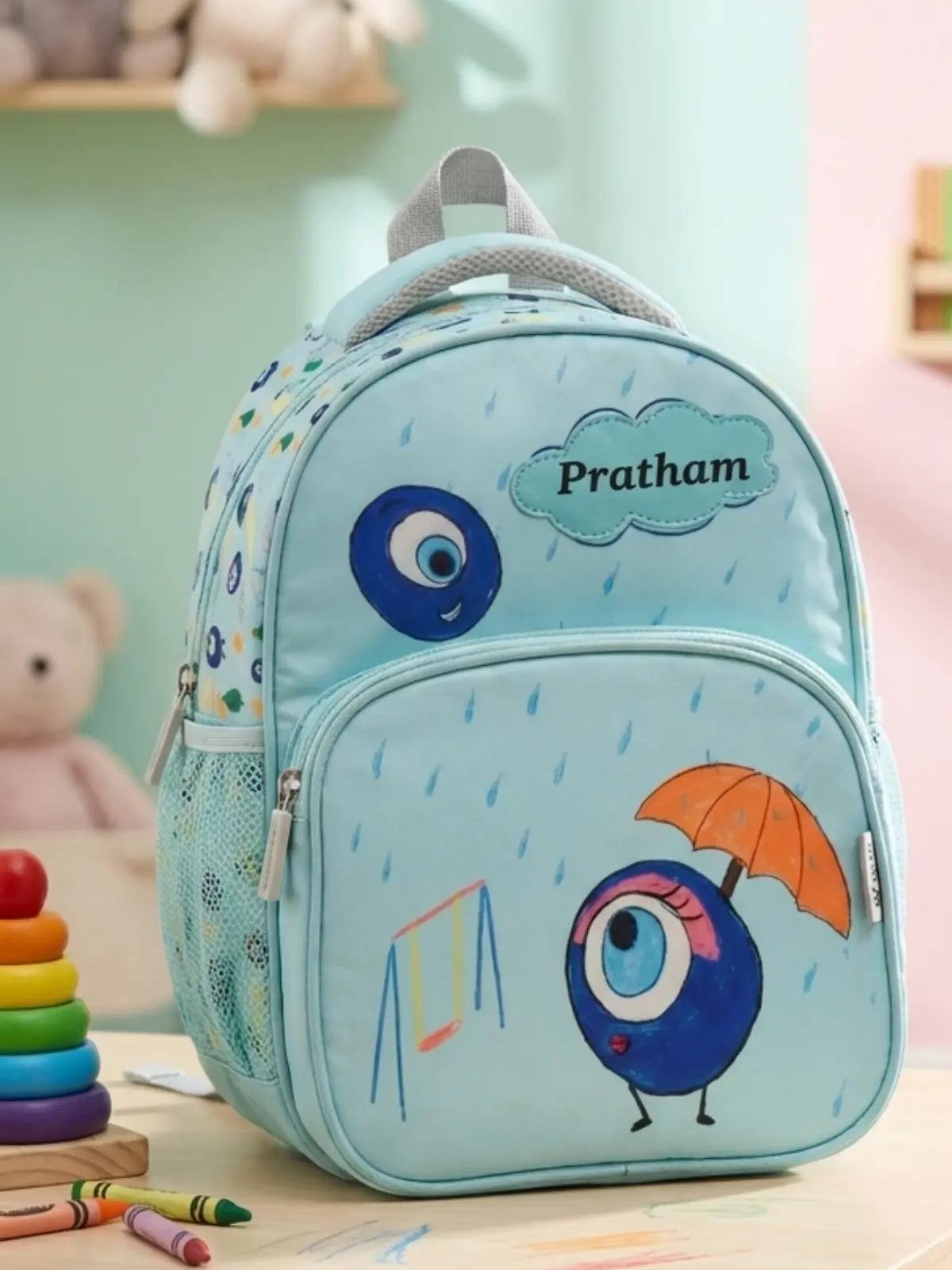 Kids school bag with spacious compartments for daily use